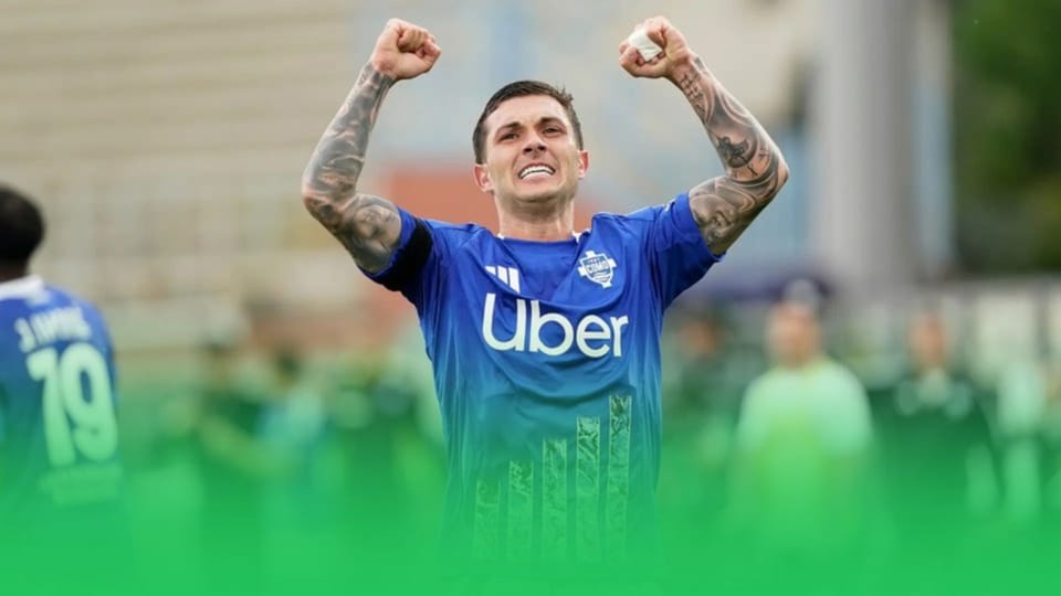 Strefezza saluta il Como: vola all’Olympiacos