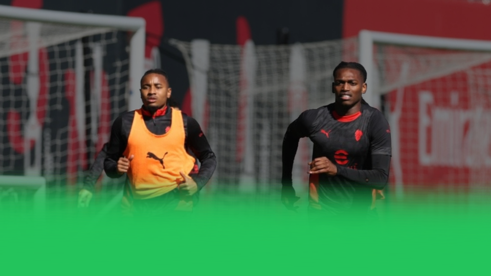 Milan, Allegri chiama i big: Leao e Nkunku per ripartire contro la Fiorentina